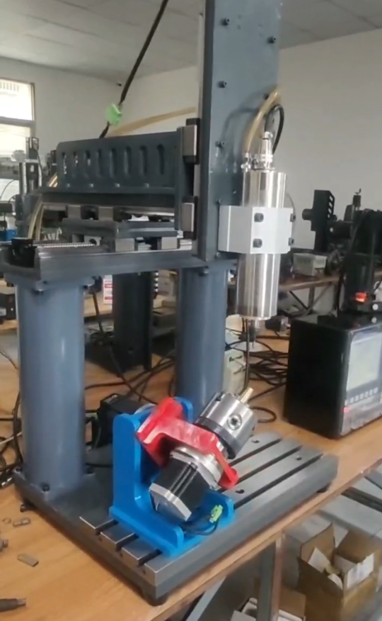 CNC 5 EJES 350 x 230 x 230mm SIMULTÁNEOS FRESADO Y GRABADO - MODELO GDZ01-3523-5-1