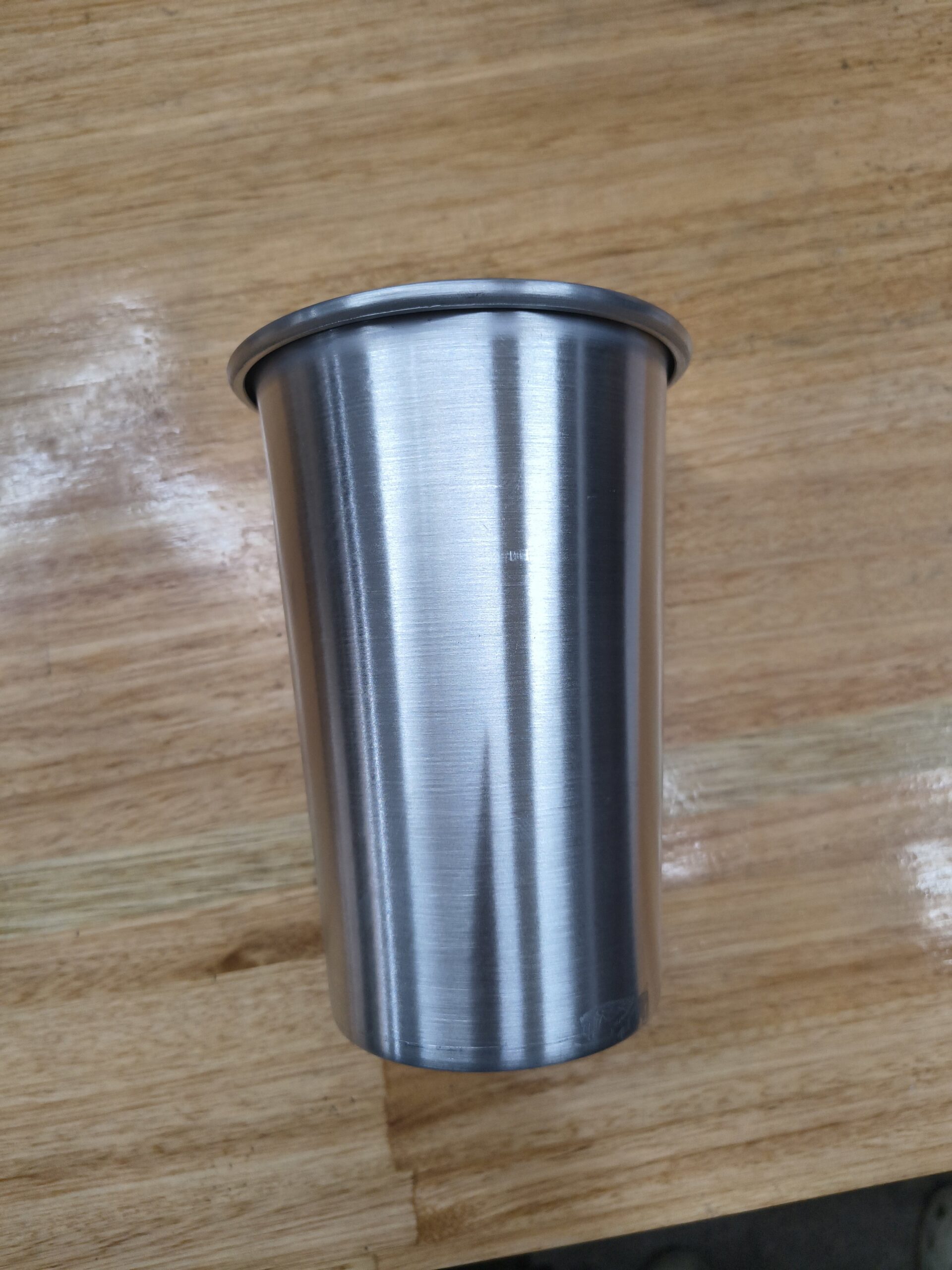 MOD2 1L BAJO VASO ALUMINIO VASO  UN POCO DE RUIDO SIN STL (SOLO VASO DE ALUMINIO SIN PIEZAS IMPRESAS) 11.5 (diametro superior) - 8 (diametro inferior) - 16 (altura),(LAS MEDIDAS PUEDEN VARIAR)
